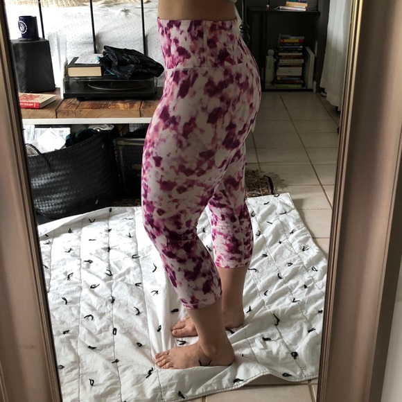 Old Navy Pants - High Waisted Athletic Leggings